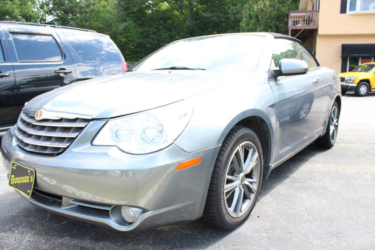 2008 Chrysler Sebring Convertible Limited in Greene, ME Donovan’s