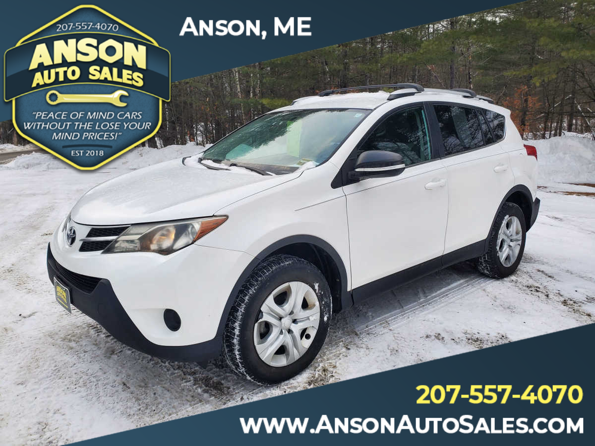 2013 Toyota RAV4 LE's photo