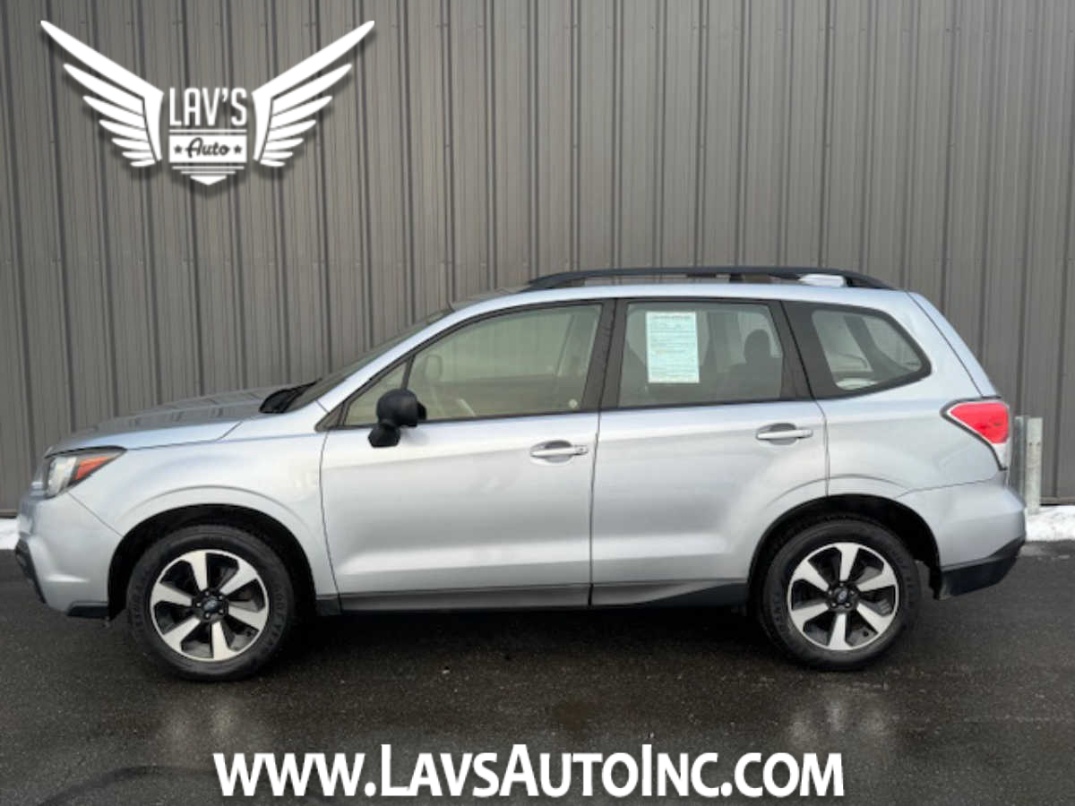 2017 Subaru Forester Base's photo