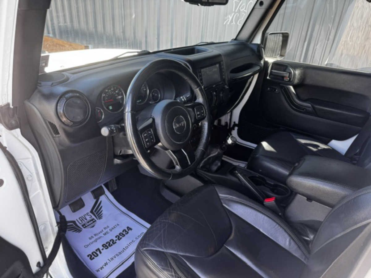 2017 Jeep Wrangler Unlimited Smoky Mountain - Photo 14