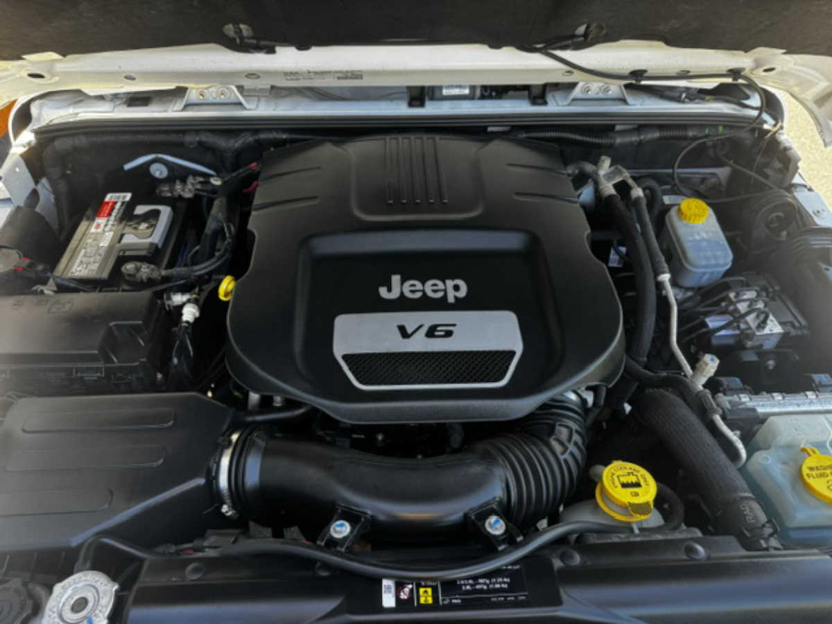 2017 Jeep Wrangler Unlimited Smoky Mountain - Photo 23