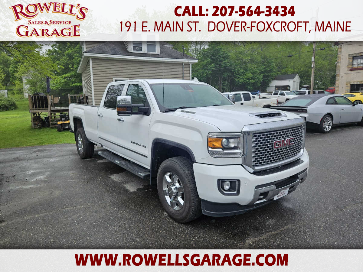 2017 GMC Sierra 4WD Crew Cab Long Box Denali's photo