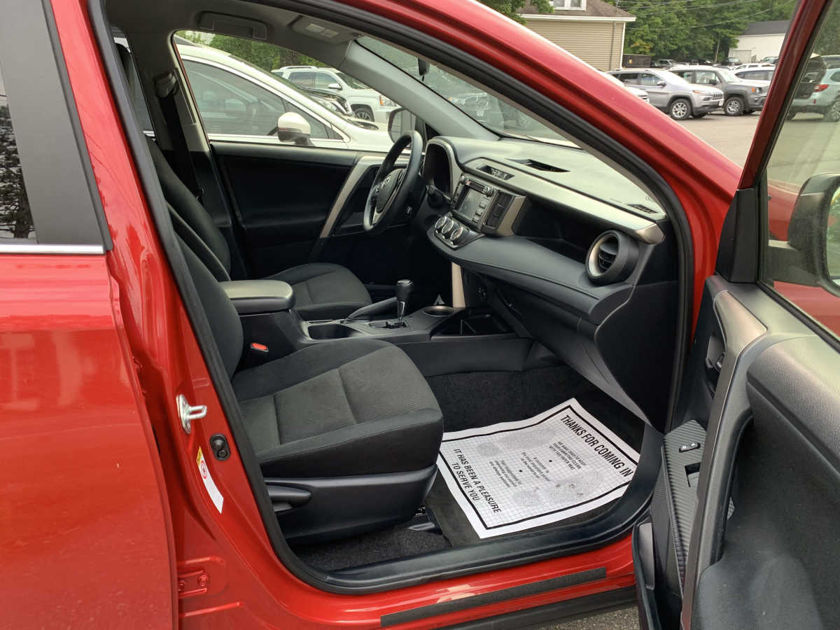 Rowell's Garage Maine Car Dealership, Used Auto Dealership