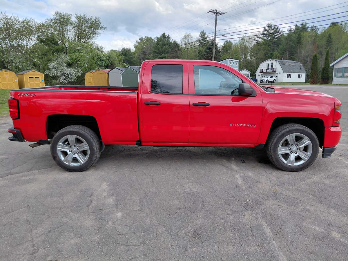 2018 Chevrolet Silverado 1500 Custom - Photo 6