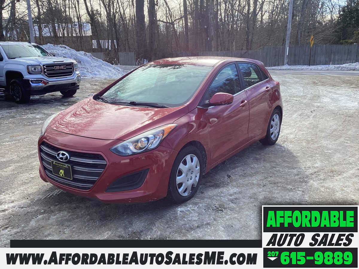 2016 Hyundai Elantra GT Base's photo