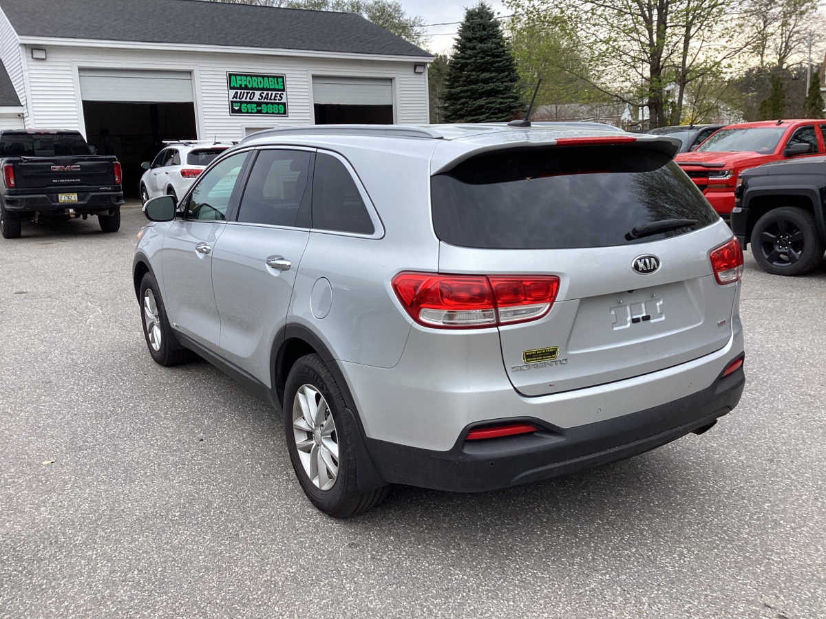 2016 Kia Sorento LX - Photo 6
