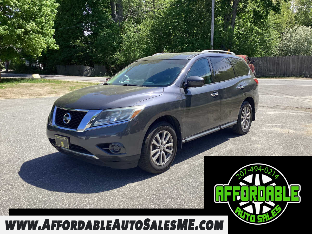 2014 Nissan Pathfinder SV 4WD's photo