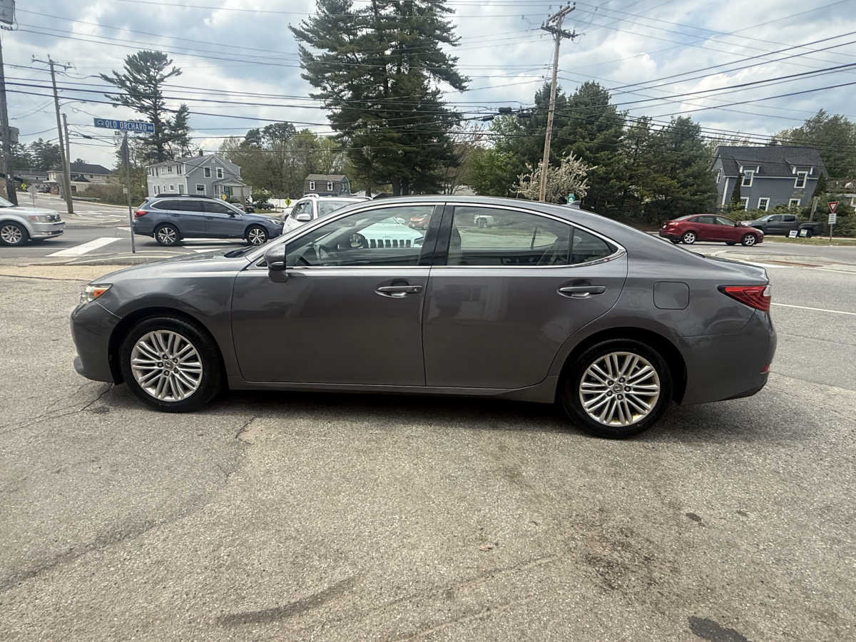 2013 Lexus ES 350 - Photo 6
