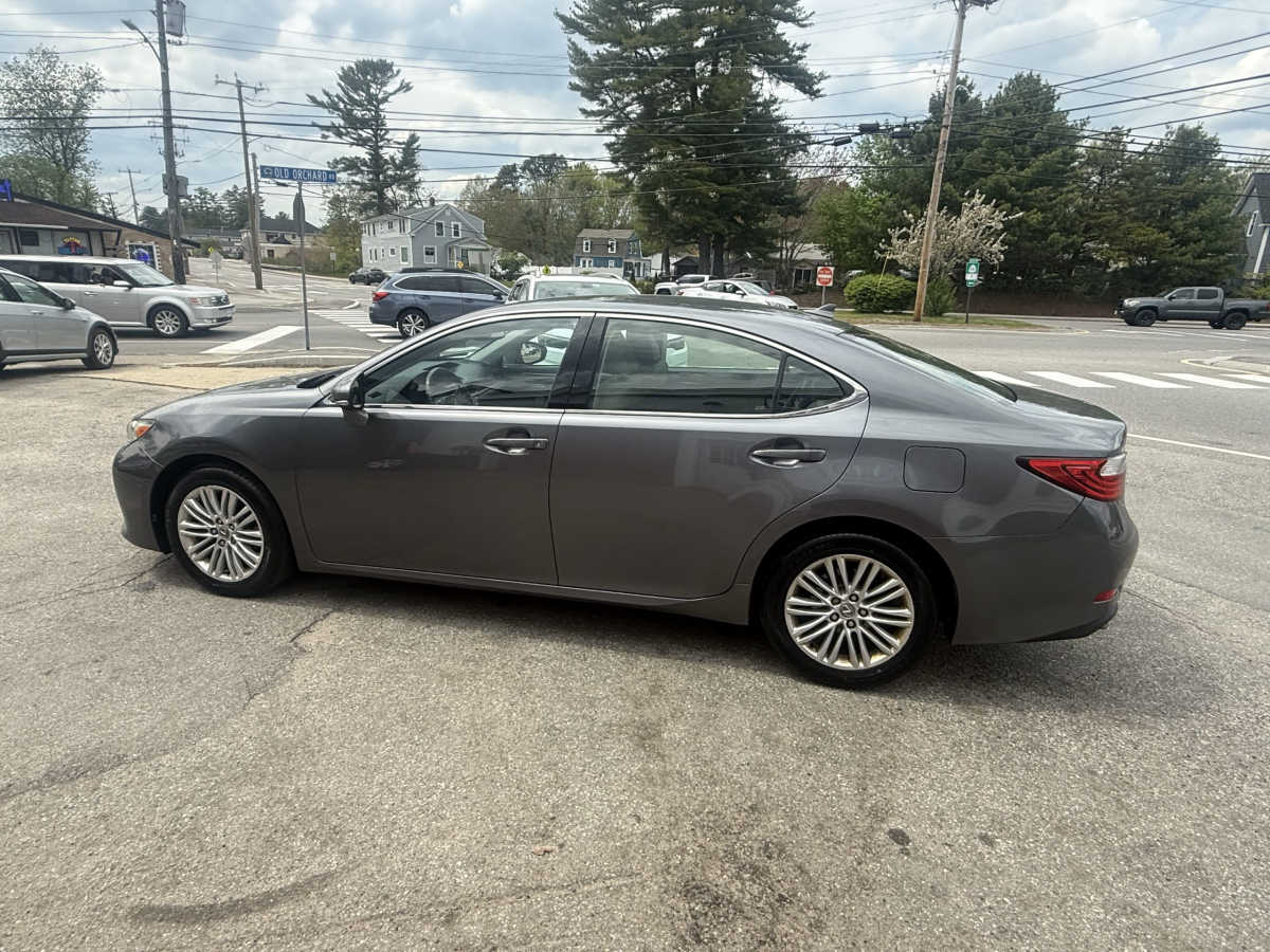 2013 Lexus ES 350 - Photo 11