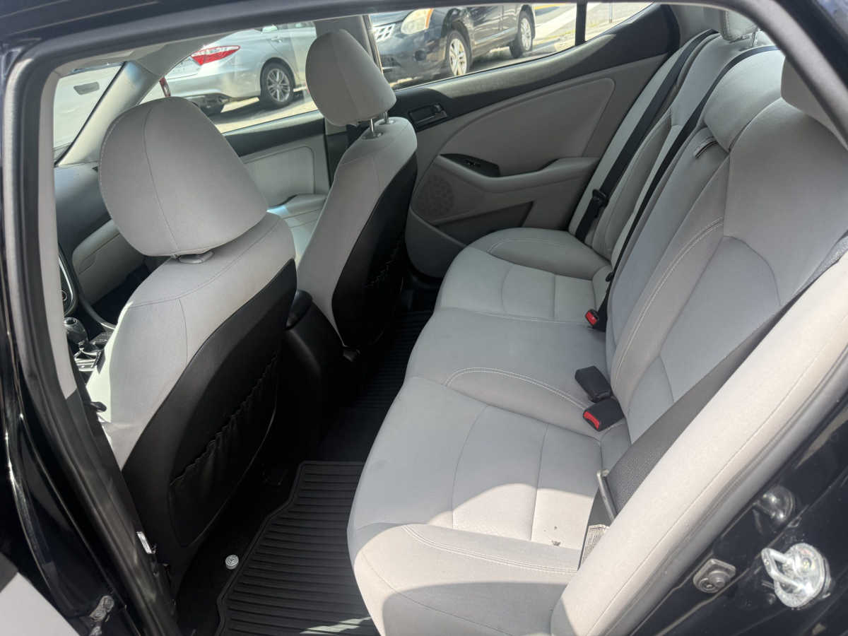 2013 Kia Optima LX - Photo 25