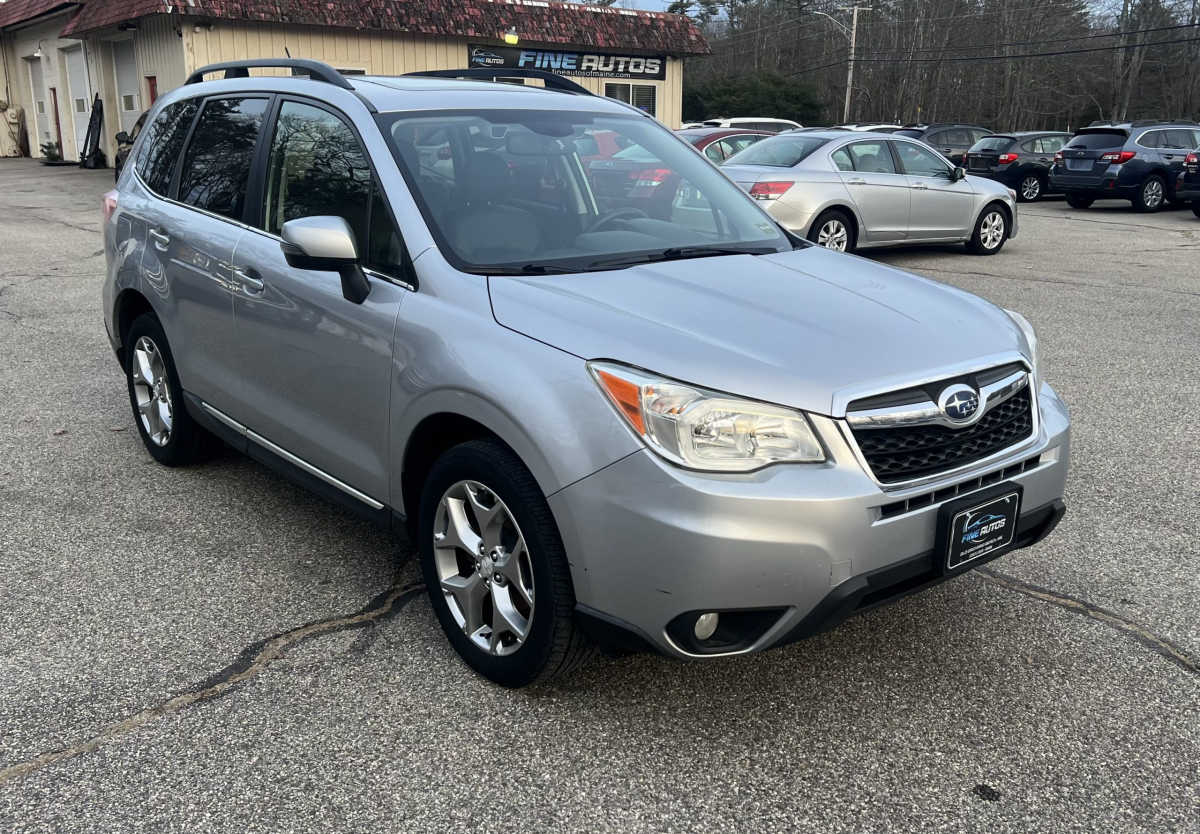 2015 Subaru Forester Touring's photo