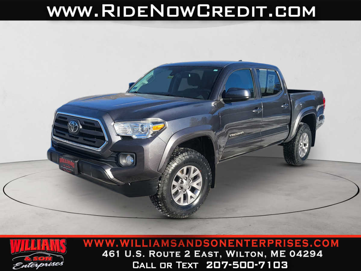 2019 Toyota Tacoma SR5's photo