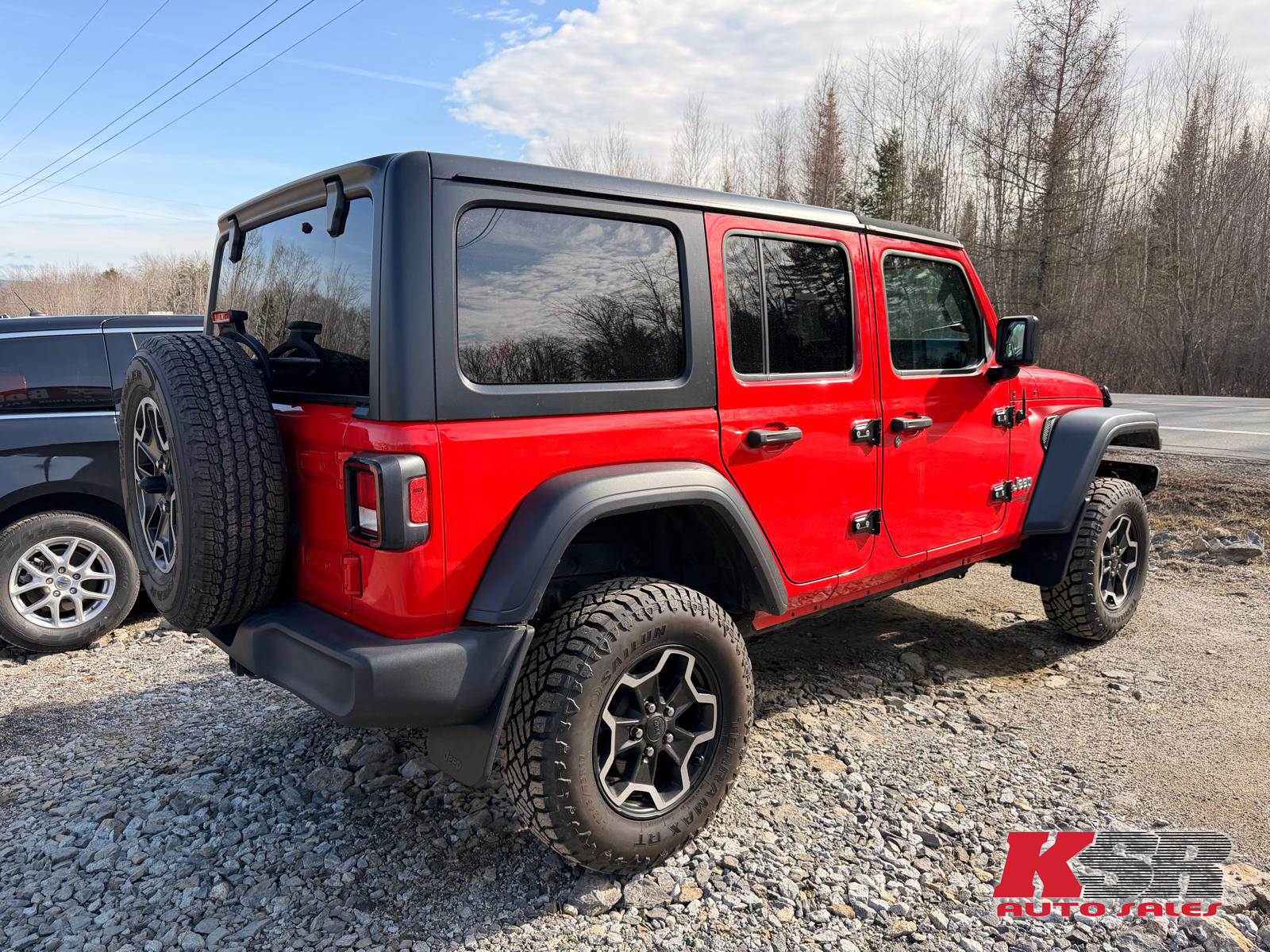 View vehicle photo 5