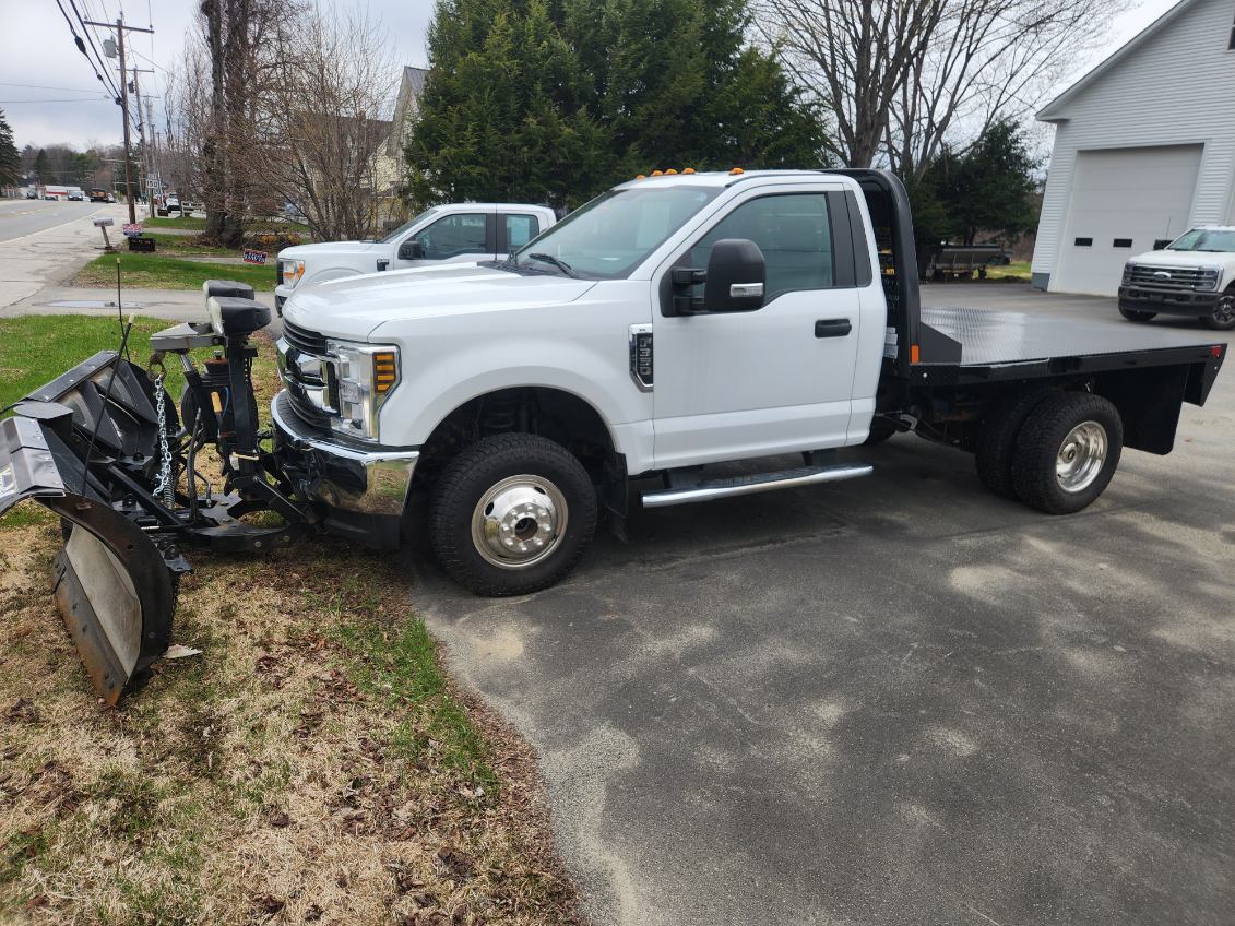 2018 Ford F-350 XL 4x4 Regular Cab 169-In DRW's photo