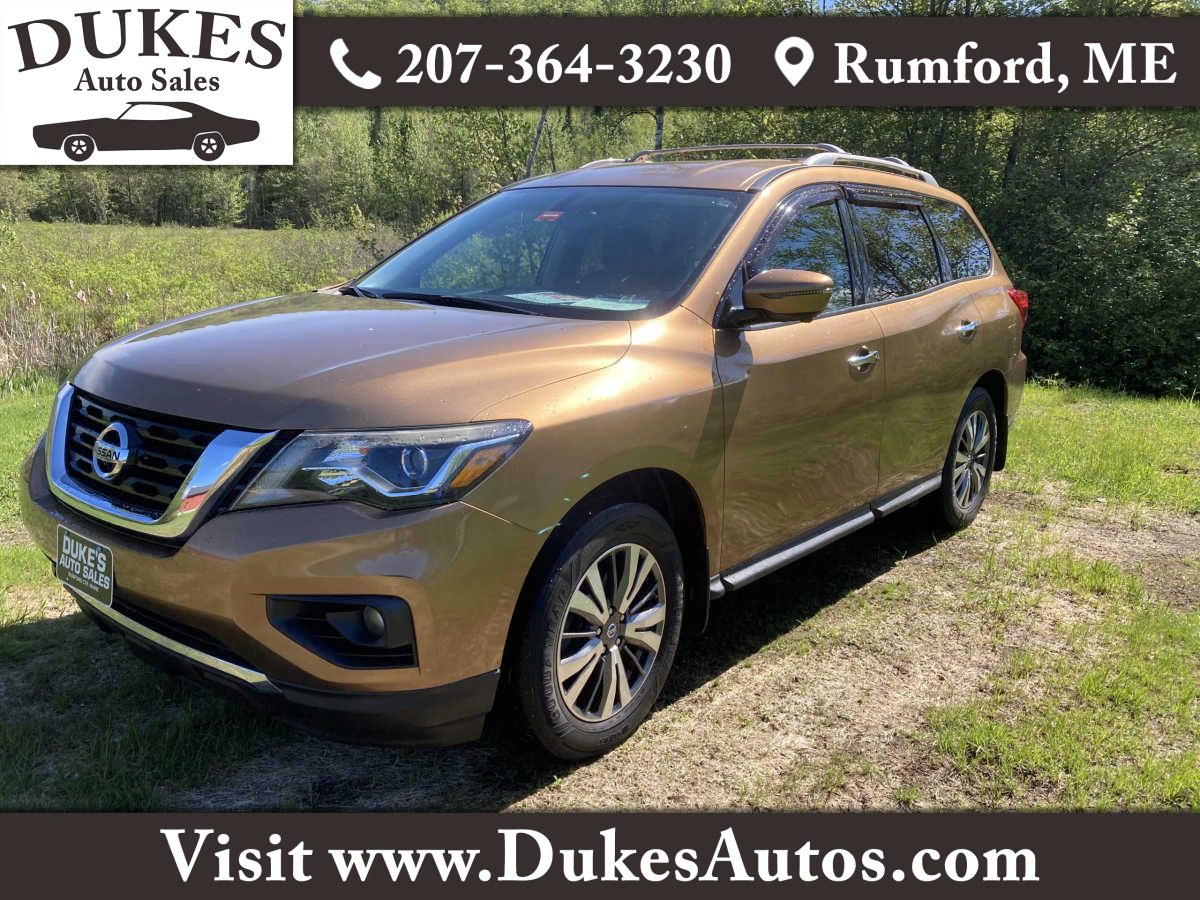 2017 Nissan Pathfinder SL 4WD's photo