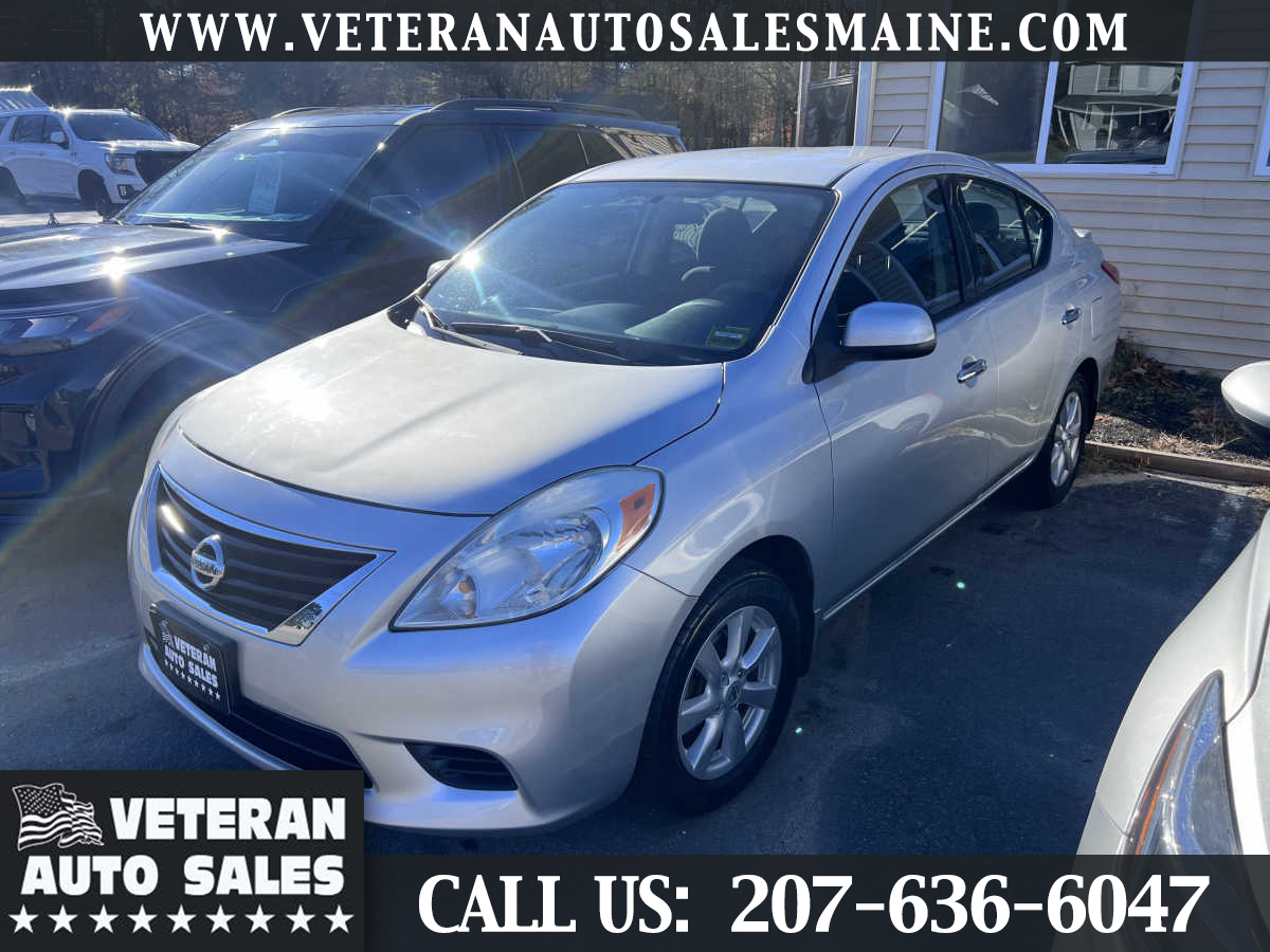 2014 Nissan Versa Sedan SV
