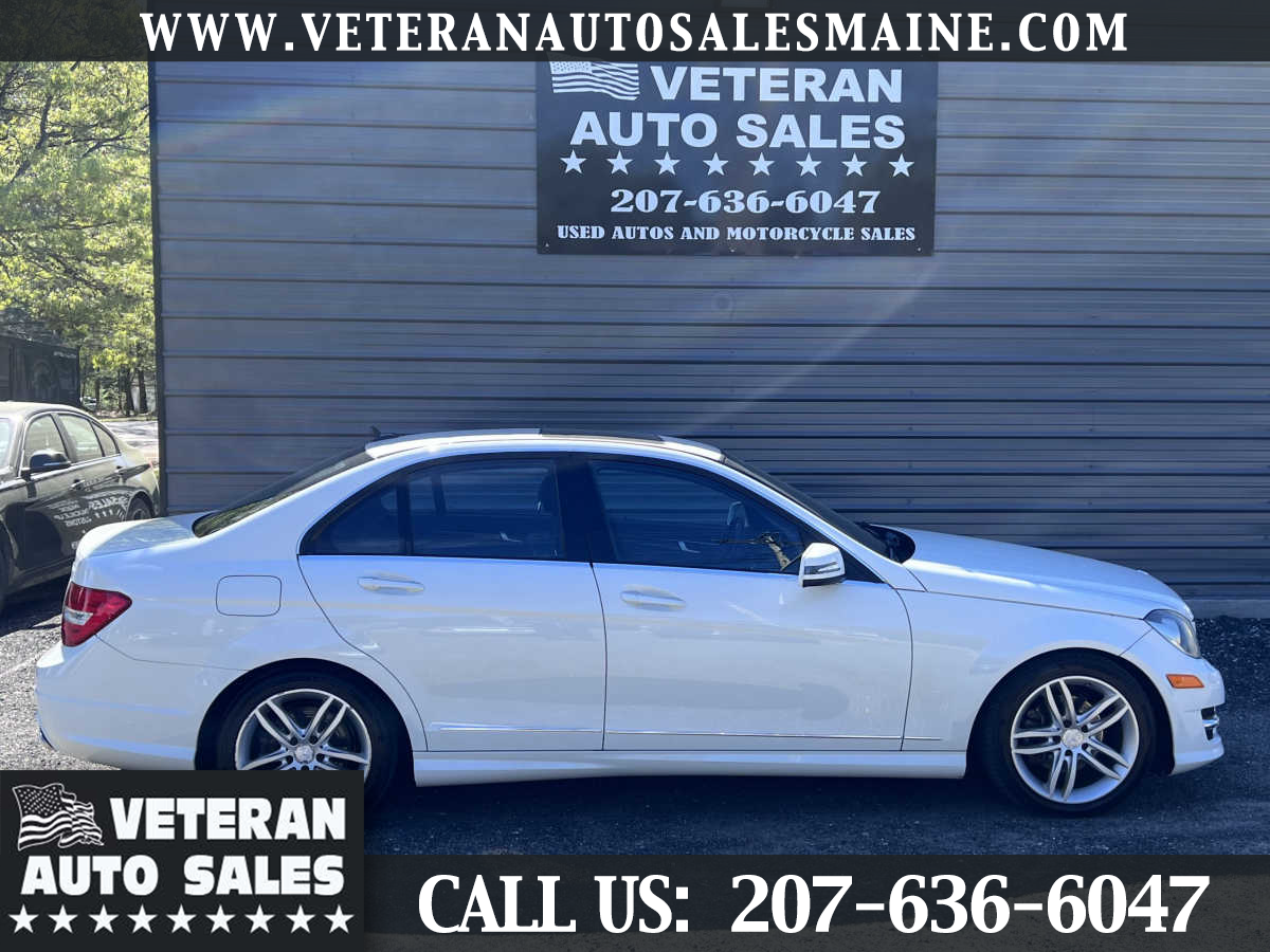 2012 Mercedes-Benz C-Class's photo