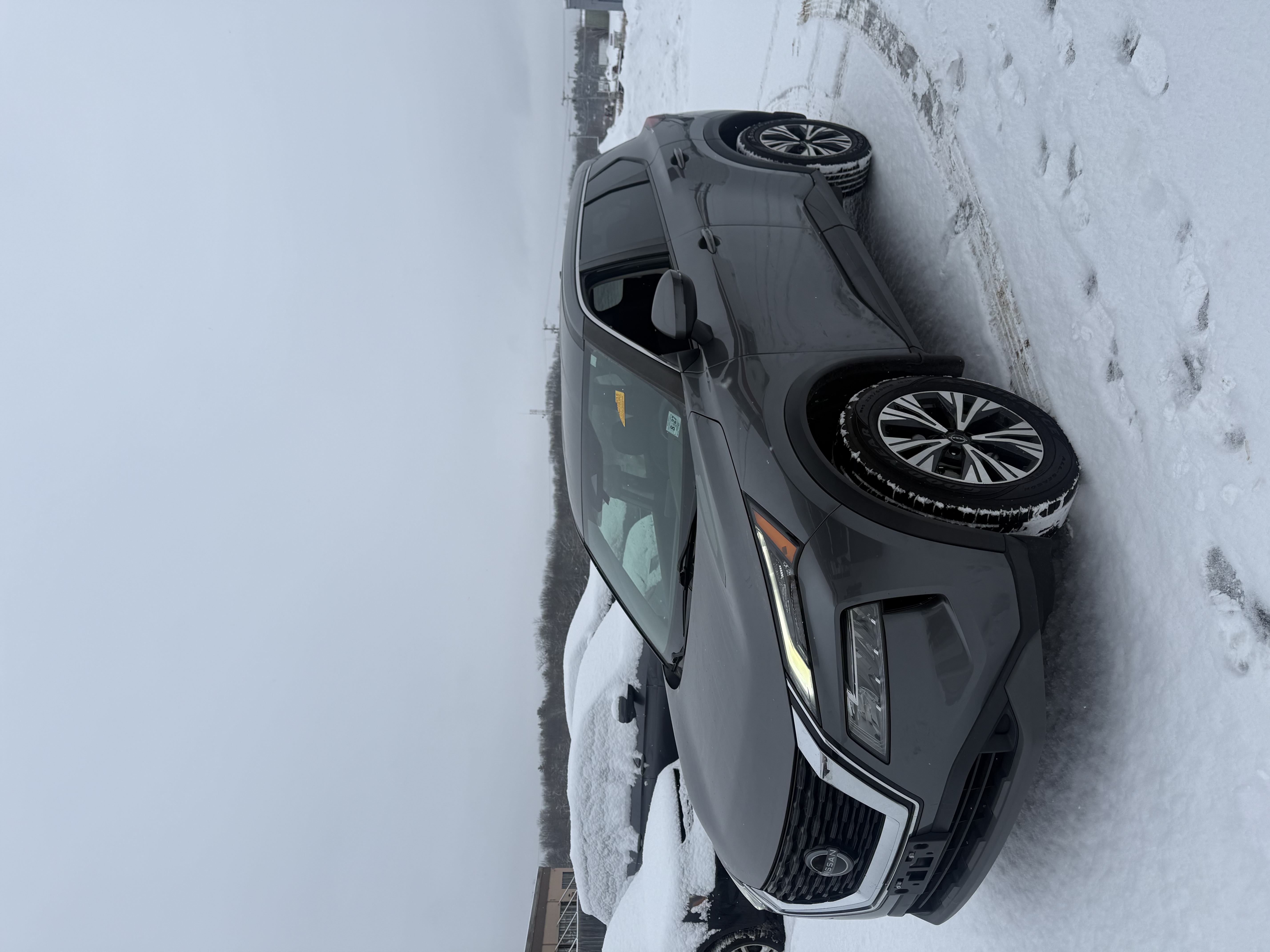 2022 Nissan Rogue SV's photo